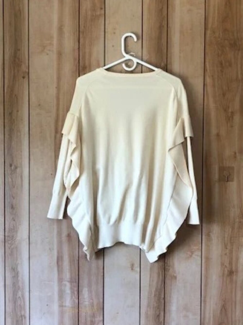 Women's Oversized Ruffled Sweater - Picture 2 of 4